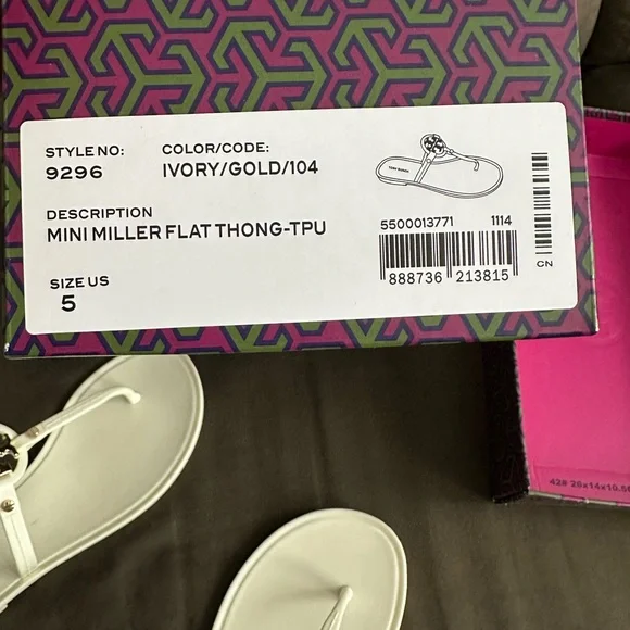 Tory Burch White Miller Sandals Elegant Summer Style - Picture 3 of 5